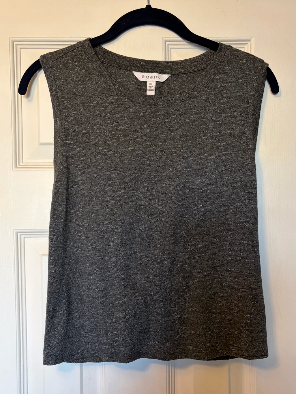 Athleta Heathered Gray Muscle Top Size Small